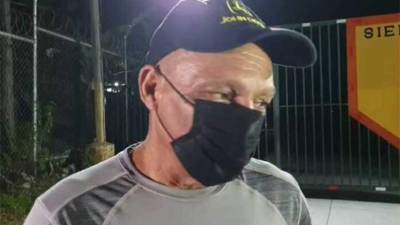 Jerry Hynds, alcalde de Roatán, fue acusado por el delito de tráfico por el delito de tráfico.