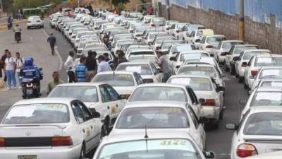 Foto de archivo de una protesta de taxistas en Tegucigalpa.