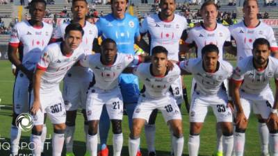 Este fue el primer 11 titular del club Lobos BUAP en el Clausura 2019. Michaell Chirinos y Félix Crisanto estuvieron en la alineación. FOTO @iqsportmx Twitter.