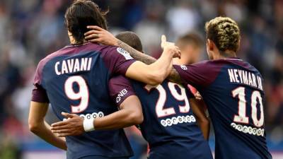 Cavani, Mbappé y Neymar lideraron la goleada del PSG sobre el Burdeos. Foto AFP