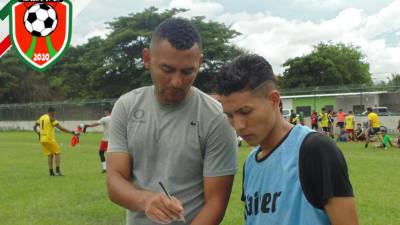 Roger Alexander Casalengo estuvo a prueba por algunos días en el Sabá FC y luego fue anunciado como fichaje.