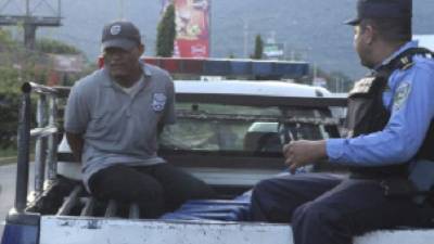 Condenado. El guardia Henry Geovanni Alfaro cuando fue detenido por la Policía el pasado 13 de enero.