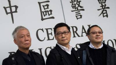 Benny Tai, Chan Kin-man y Chu Yiu-ming son los líderes del movimiento pro democracia Occupy Central.