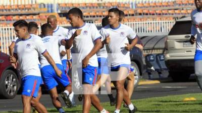 Bryan Moya en el entrenamiento de este viernes del Olimpia. Foto Ronald Aceituno