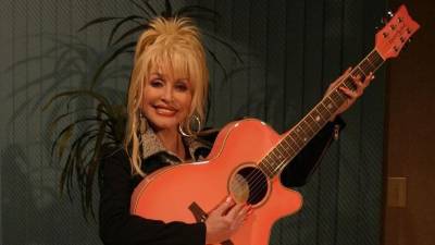 La leyenda de la música country, Dolly Parton.