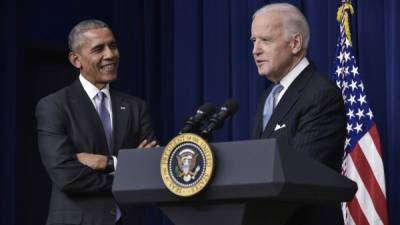 El exvicepresidente de EEUU Joe Biden y el expresidente de EEUU Barack Obama. Foto: AFP/Archivo