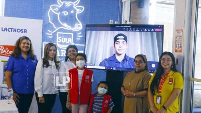 Mauricio Dubón apoya la causa de la Fundación Hondureña para el Niño con Cáncer.
