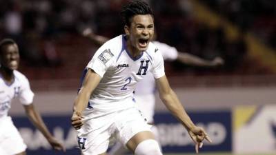 Denil Maldonado festeja con mucha euforia su gol contra Costa Rica. Iba dedicado a su hermano Alex Yovany. Foto EFE