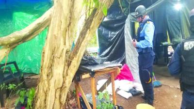 <b>Los agentes desmantelaron el centro para procesar droga.</b>