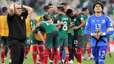 Las imágenes de la dolorosa eliminación que sufrió México en la fase de grupos del Mundial de Qatar 2022, pese a ganar (2-1) a Arabia Saudita. El Tri se quedó al borde de los octavos de final.