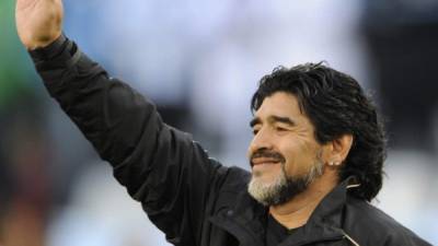 Con Maradona desaparece una de las grandes figuras del fútbol mundial.
