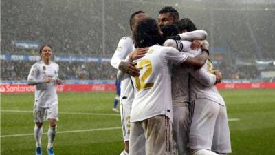 El Real Madrid sumó un sufrido triunfo en su visita al Alavés por la jornada 15 de la Liga Española. Foto EFE
