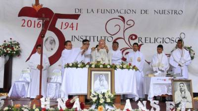 La Eucaristía y misa de agradecimiento fue dirigida por Monseñor Ángel Garachana. Fotos: Cristina Santos.