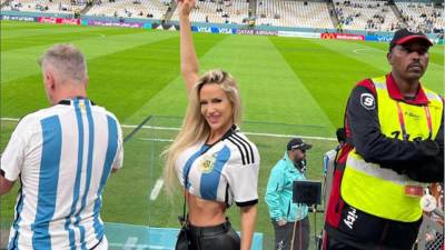 La modelo argentina Luciana Salazar ha acaparado titulares en la prensa de su país e internacional por su presencia en Qatar, donde apoya a la Albiceleste que llegó hasta la final de la Copa del Mundo 2022. ¿Será otra novia del Mundial?