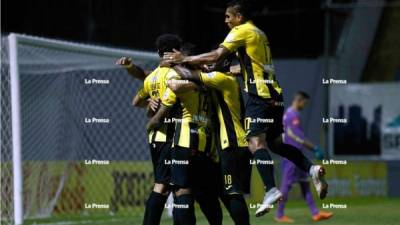 El Real España le ganó al Motagua en el estadio Morazán y escala posiciones.