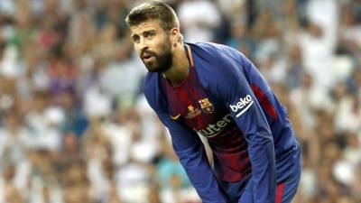 Gerard Piqué durante la vuelta de la Supercopa de España contra el Real Madrid en el estadio Santiago Bernabéu. Foto EFE