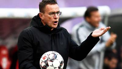 El alemán Ralf Rangnick ha sido nombrado como nuevo estratega de los Diablos Rojos.