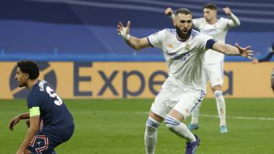 Karim Benzemá se destapó con hat-trick en el Santiago Bernabéu. Foto EFE.
