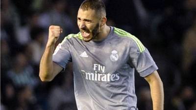 Karim Benzema celebrando su gol contra el Betis.