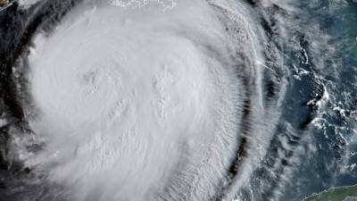Laura se convertirá en un huracán de categoría 4 hoy antes de tocar tierra en el área 'Alta de Texas' y el suroeste de Luisiana esta noche o el jueves por la mañana.
