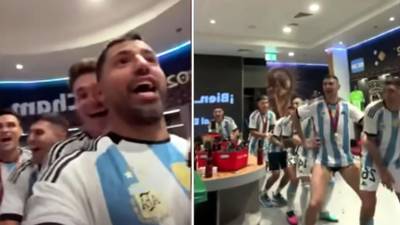 Sergio ‘Kun‘ Agüero y los jugadores de Argentina se burlaron de Kylian Mbappé en la celebración en el vestuario.