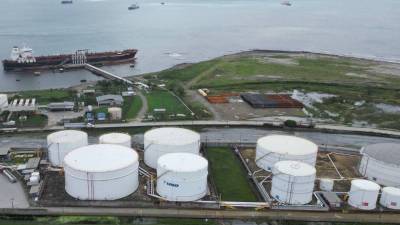 <b>En este predio de Puerto Cortés se pretende montar una terminal que proveerá de gas a la planta de Brassavola en Villanueva.</b> Aunque no está aprobado por el Congreso, ya ejecutan las labores iniciales.