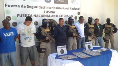 Los detenidos son Milton Misael Merlo Rodríguez (34), Jorge Francisco Martínez (50) y Franklin Joel salinas Méndez (25).