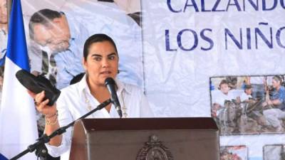 La exprimera dama de Honduras, Rosa Elena de Lobo, es investigada por irregularidades en el programa Calzando a los niños de Honduras.