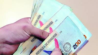 El billete que más cambiará es el de 200 lempiras, porque tendrá la imagen de Berta Cáceres.