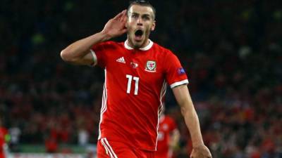Gareth Bale celebrando su golazo contra Irlanda. Foto AFP