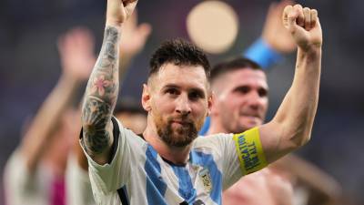 Lionel Messi celebrando la clasificación de Argentina.