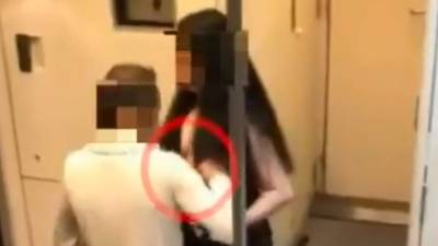 Imágenes de un ataque sexual en un tren de Cataluña.