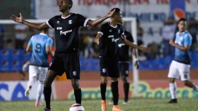 El Honduras Progreso no aprovechó su condición de local y empató 0-0 con el Real de Minas. Foto Neptalí Romero
