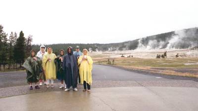 Efectivos del parque, así como autoridades del condado de Park y del propio estado de Montana, continúan trabajando sobre todo en el municipio Gardiner (Montana).