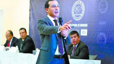 Wilfredo Cerrato lidera el Banco Central.