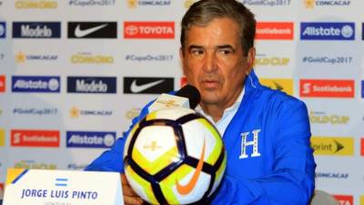 Jorge Luis Pinto durante la rueda de prensa este jueves en Dallas. Foto Ronald Aceituno/Enviado Especial