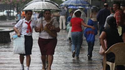 Pronostican fin de semana lluvioso en Honduras por vaguada