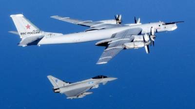 Los bombarderos rusos Tupolev Tu-95 se acercaron demasiado a la frontera con Alaska, informó el Pentágono.