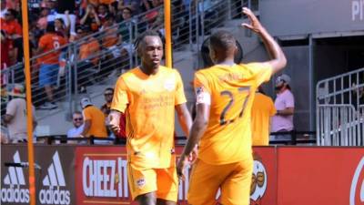 Alberth Elis y Boniek García participaron en la victoria del Houston Dynamo ante FC Dallas.