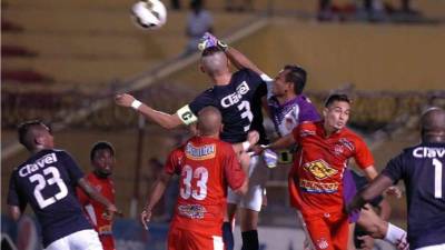 El duelo de ida entre ambos equipos quedó igualado 1-1.