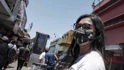 En las últimas 24 horas las autoridades costarricenses diagnosticaron 19 casos nuevos, lo que confirma que la curva de crecimiento se mantiene a un ritmo poco pronunciado. EFE/Jeffrey Arguedas/Archivo