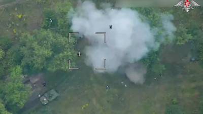 Rusia intenta repeler el ataque ucraniano con una contraofensiva de la aviación, drones y artillería.