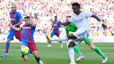 Real Madrid y Barcelona es el clásico que paraliza al mundo del fútbol. Foto AFP.