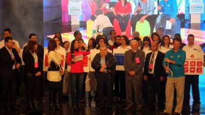 Rafael Ferrari, presidente de la Fundación Teletón recibió varios donativos importantes.