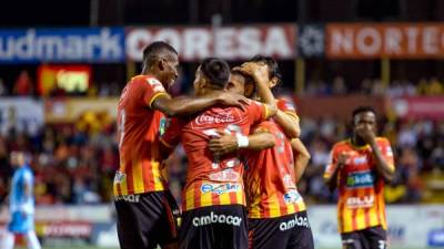 El Herediano se clasificó a la final de la Liga Concacaf tras superar en la serie al Árabe Unido.