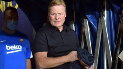 Ronald Koeman no podrá dirigir al Barcelona en los próximos dos partidos. Foto AFP