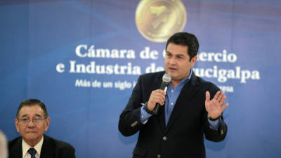 El candidato Juan O. Hernández contestó las inquietudes de los empresarios en temas como inversión, impuestos y empleos.