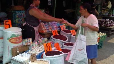La canasta básica de Honduras no paga el 15% de impuesto sobre ventas.