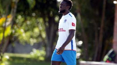 Hendry Thomas es la primera baja del Olimpia.