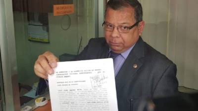 El abogado Julio Ramírez ayer en la Corte.